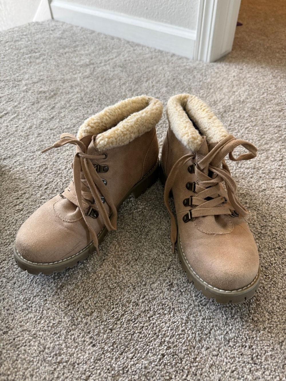 White Mountain Light Brown Faux Suede Lace-Up Boots with Cream Sherpa